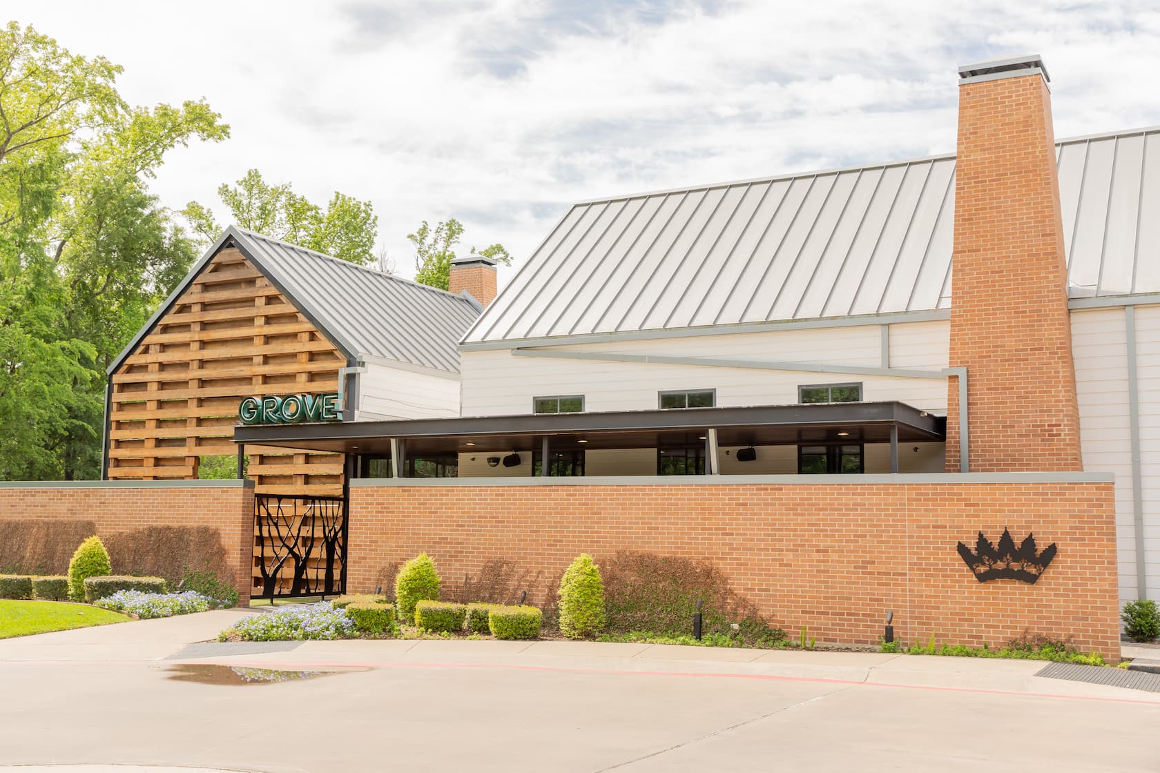The Grove Kitchen & Gardens exterior in Tyler Texas for World Cup travelers planning an East Texas dining trip